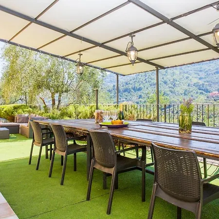 شقة On A Farm With A Private Pool إمبيريا