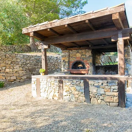 شقة On A Farm With A Private Pool إمبيريا