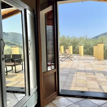 On A Farm With A Private Pool إمبيريا