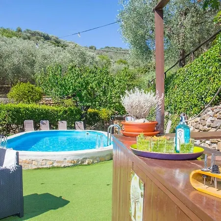 شقة On A Farm With A Private Pool *